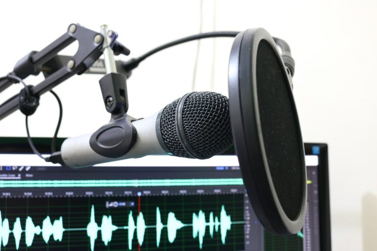 Mikrofon zum Aufnehmen von Podcasts